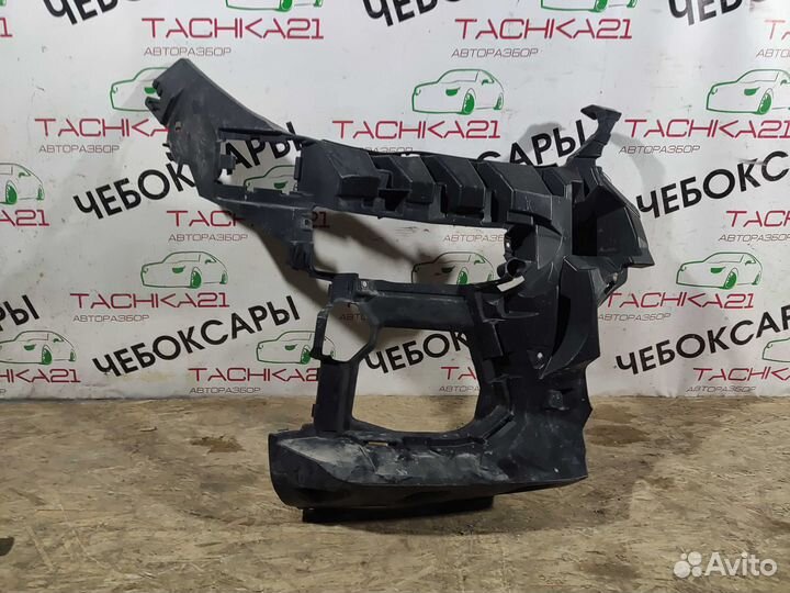 Кронштейн противотуманной фары правый Bmw X6 G06