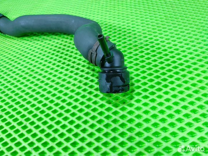 Патрубок системы охлаждения Vag 1.8 tsi