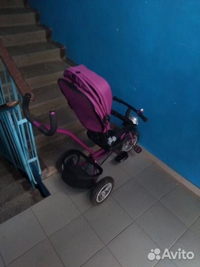 Детский трёхколёсный велосипед с ручкой