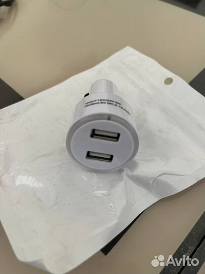 Автомобильная зарядка Defender ECA-02, new