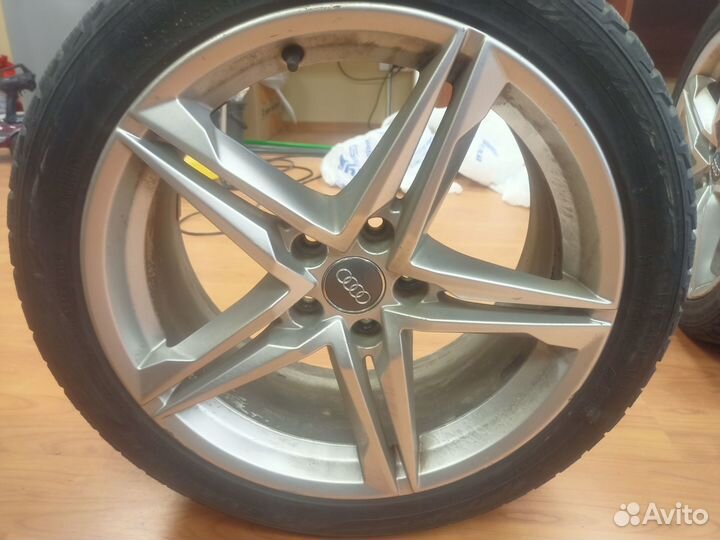 Комплект колес Nokian Hakkapelitta 245/40R18