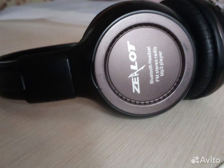 Беспроводные наушники накладные бу торги уместны