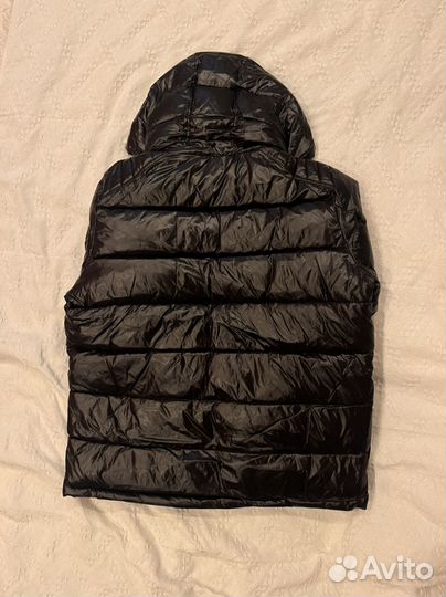 Пуховик guess новый оригинал