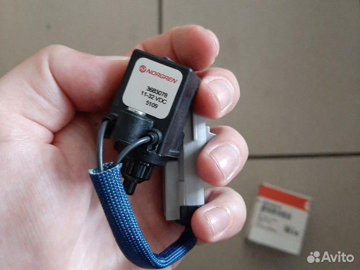 Клапан возд отсечённой ISX 3683078