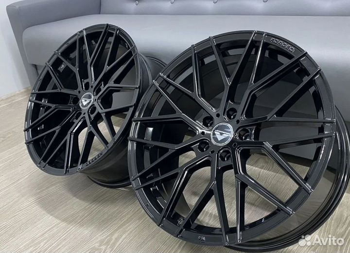 Диски одноширокие VF107 R18 5-120 на BMW F-series