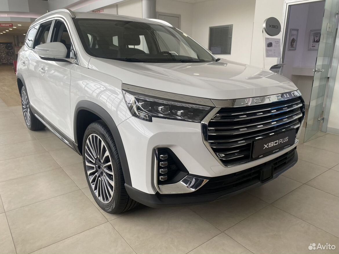 Jetour X90 Plus 2.0 AMT, 2026
