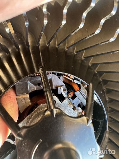 Мотор отопителя Scoda Octavia A7