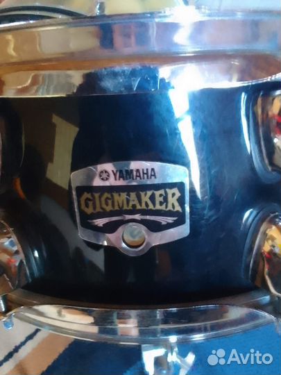 Музыкальный инструмент барабан