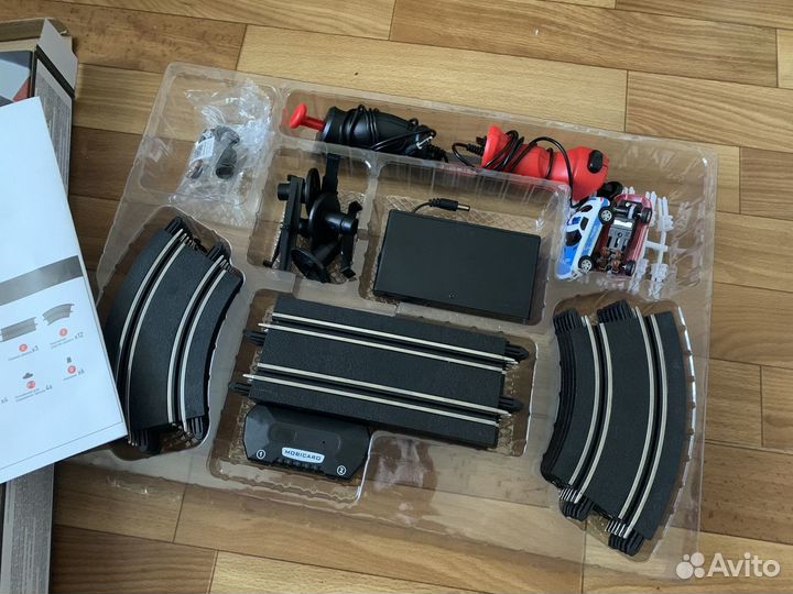 Гоночный трэк с машинками