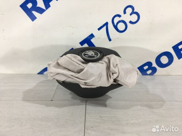 Подушка безопасности руль skoda rapid 1 рест 1.6 а