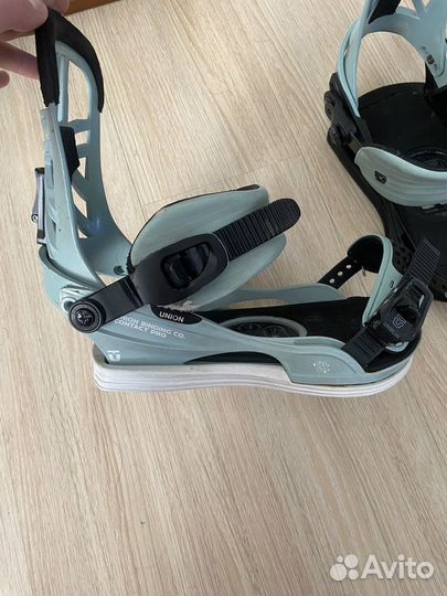 Крепления для сноуборда union contact pro