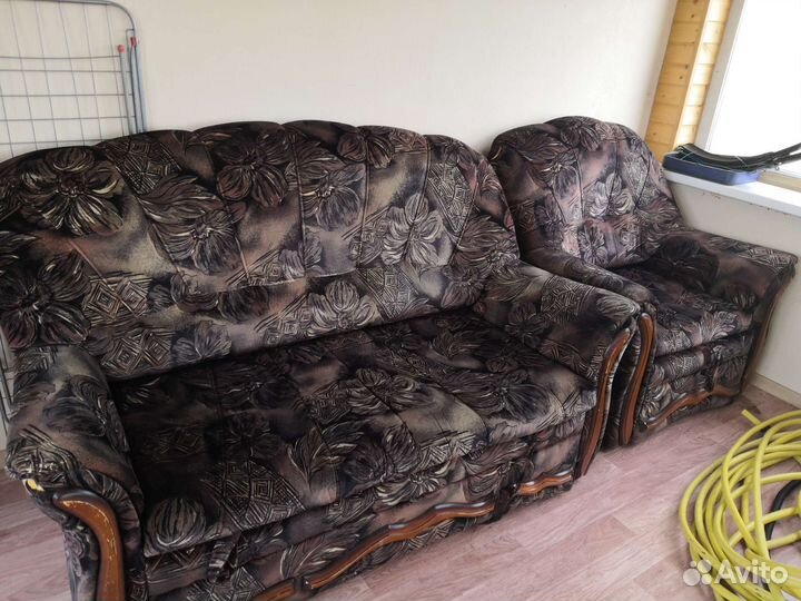 Диван и кресло