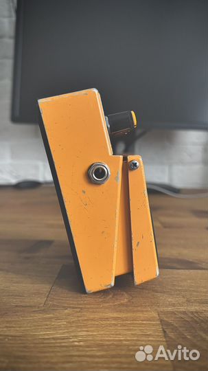Гитарная педаль boss DS-2