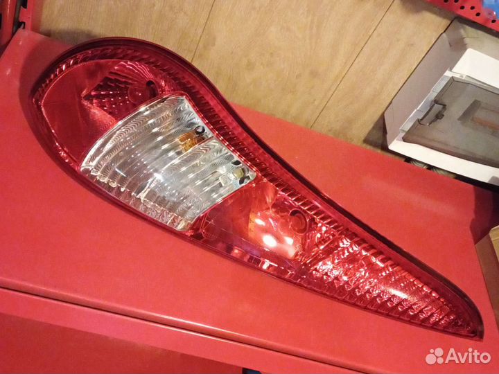 Задний фонарь калина хетчбек
