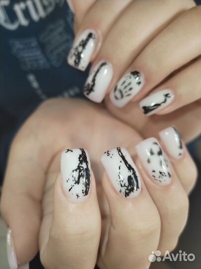 Маникюр, педикюр и подология в центре