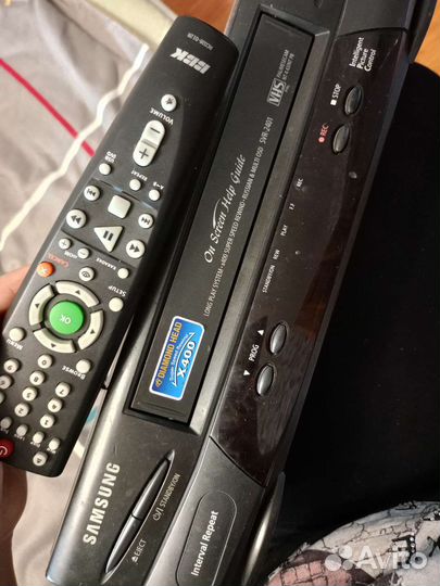 Видеомагнитофон