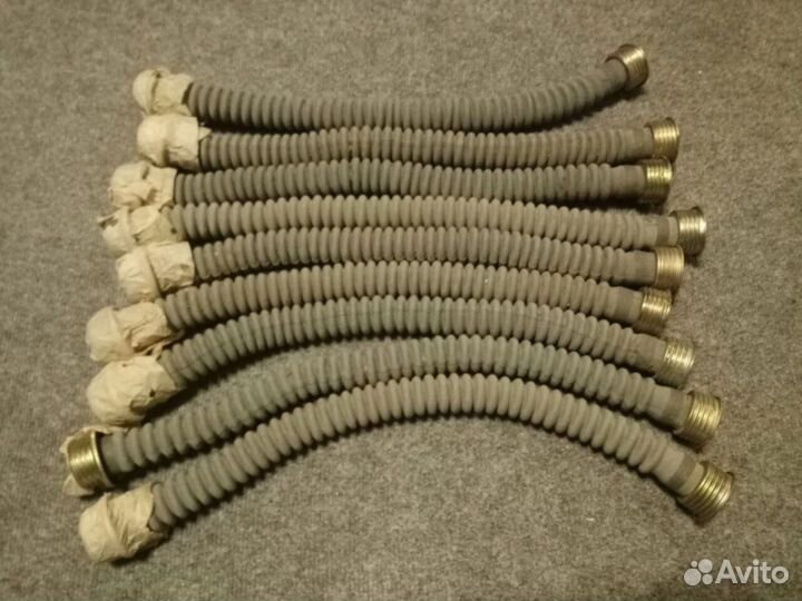 Гофрированный шланг для противогаза