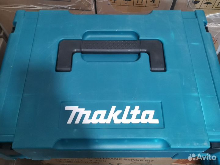 Набор аккумуляторного инструмента Makita 4в1