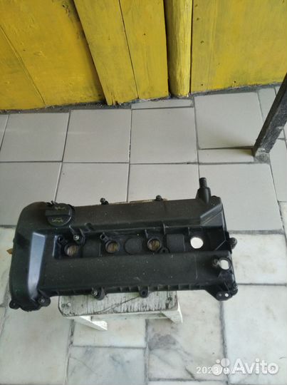 Клапанная крышка форд мондео3 2.0 бензин