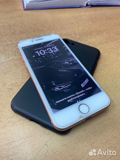 iPhone 8, 64 ГБ