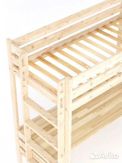 Кровать чердак со столом