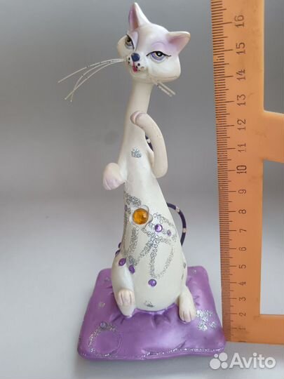 Статуэтка Кот на подушке