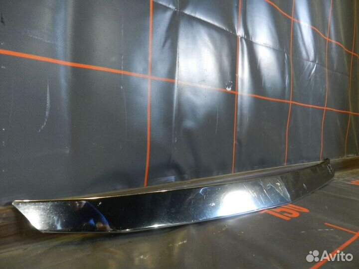 Накладка решетки радиатора - Renault Logan 1