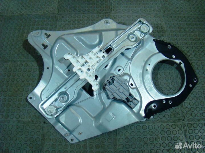 KIA Sportage 3 Стеклоподъемник задний левый