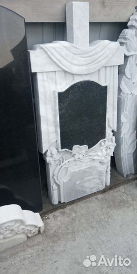 Памятник от производителя