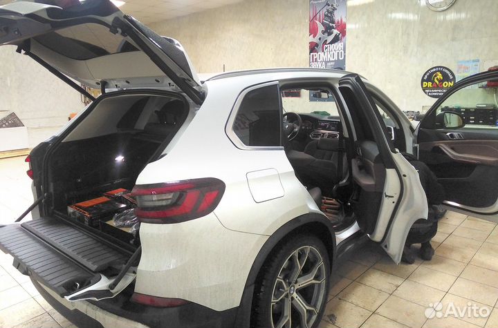 Дооснащение BMW X6 M автозвуком Match