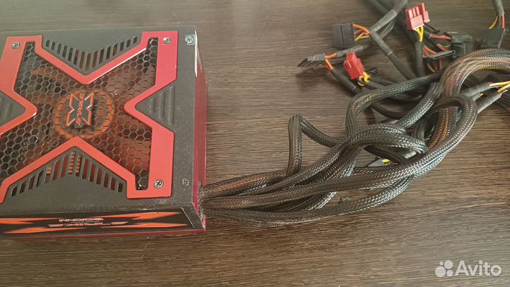 Блок питания AeroCool strike-X 600w (Bronze 80+)