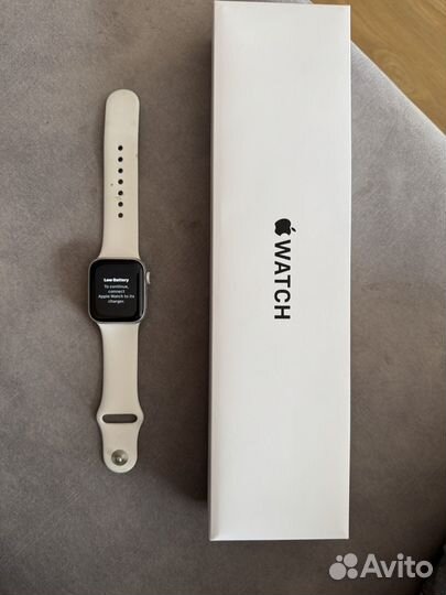 Часы apple watch se 40 mm 2021 год