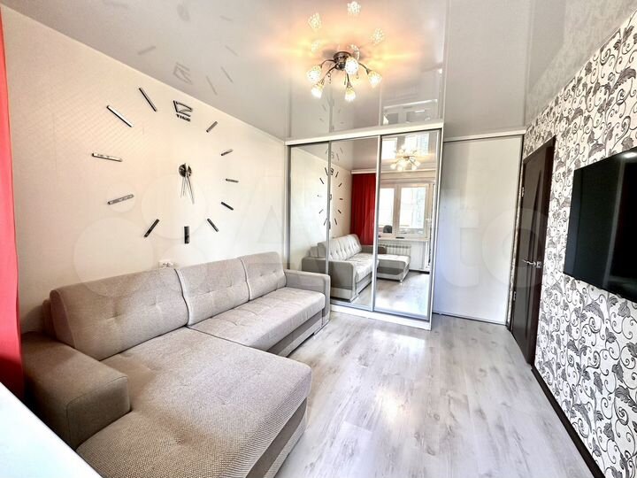 2-к. квартира, 54 м², 4/12 эт.