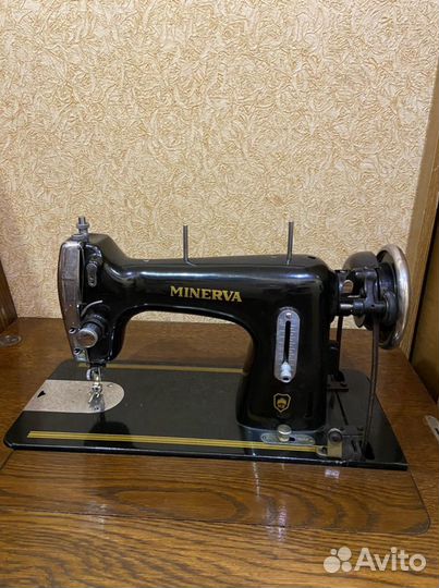 Швейная машина Minerva