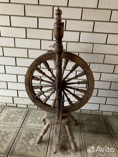Прялка деревянная старинная