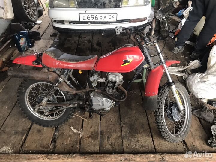 Продам хонду xr75