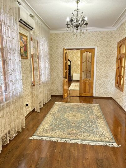 Дом 240 м² на участке 3,5 сот.