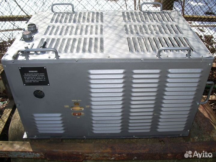 Радиостанция Р-140. Сн. Стабилизатор напряжения