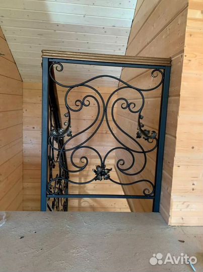 Лестница винтовая с монтажем