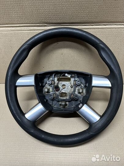 Рулевое колесо Ford Focus 2