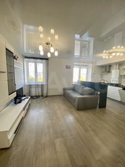 2-к. квартира, 72 м², 6/9 эт.