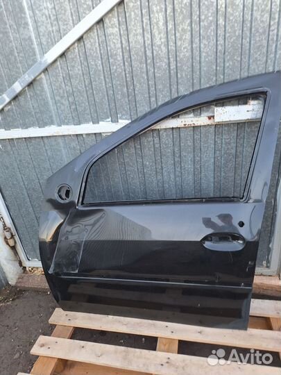 Дверь передняя левая и задняя правая