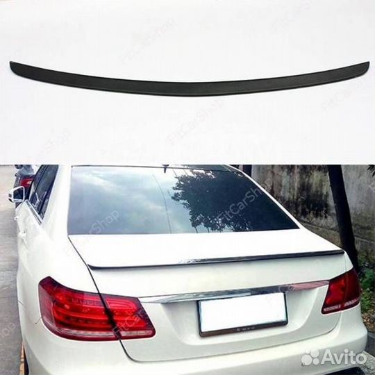 Спойлер на крышку багажника Mercedes W212 черный