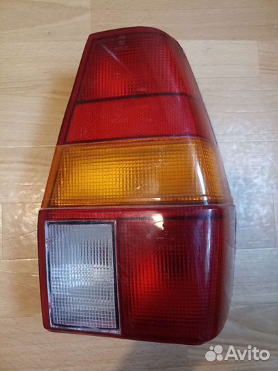 Фонарь задний правый VW Passat B2