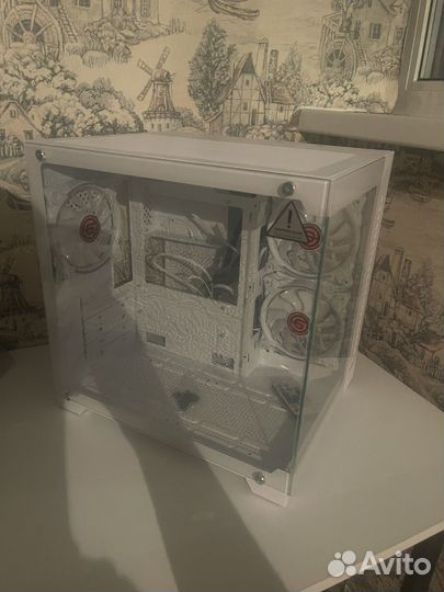 Игровой корпус для пк белый