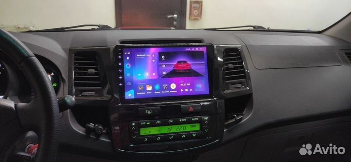 Магнитола Toyota Hilux с круговым обзором 360