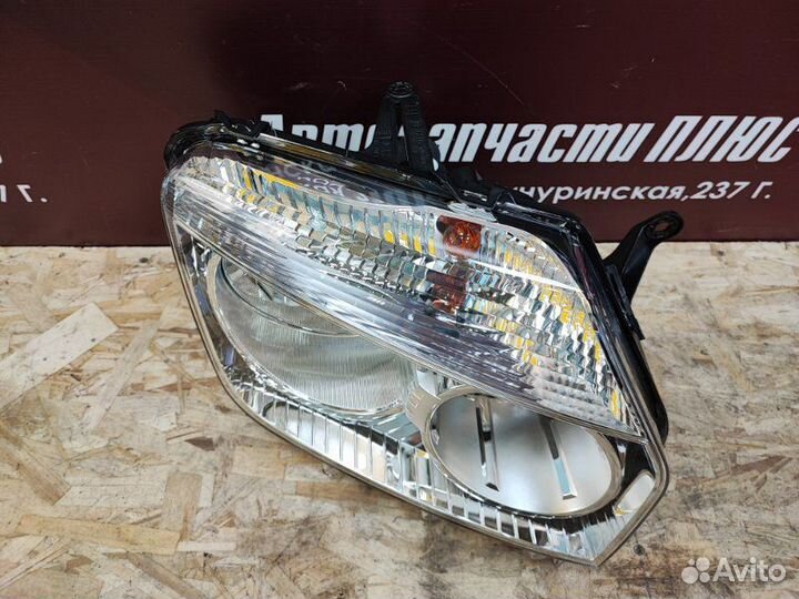 Фара передняя правая Renault Duster