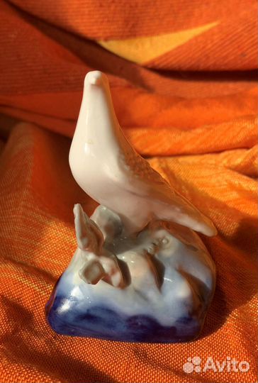 Голубь статуэтка Дулево 1957 г