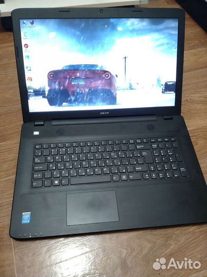 Мощный 17.3/i3 5005/8ozu/ssd для работы игр