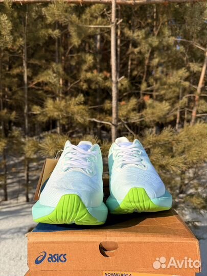 Новые Кроссовки Asics Novablast 4 White/Mint
